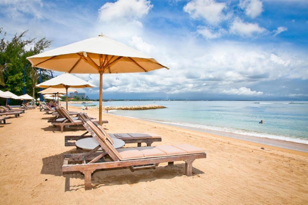 Signature Bali Hotel 4*